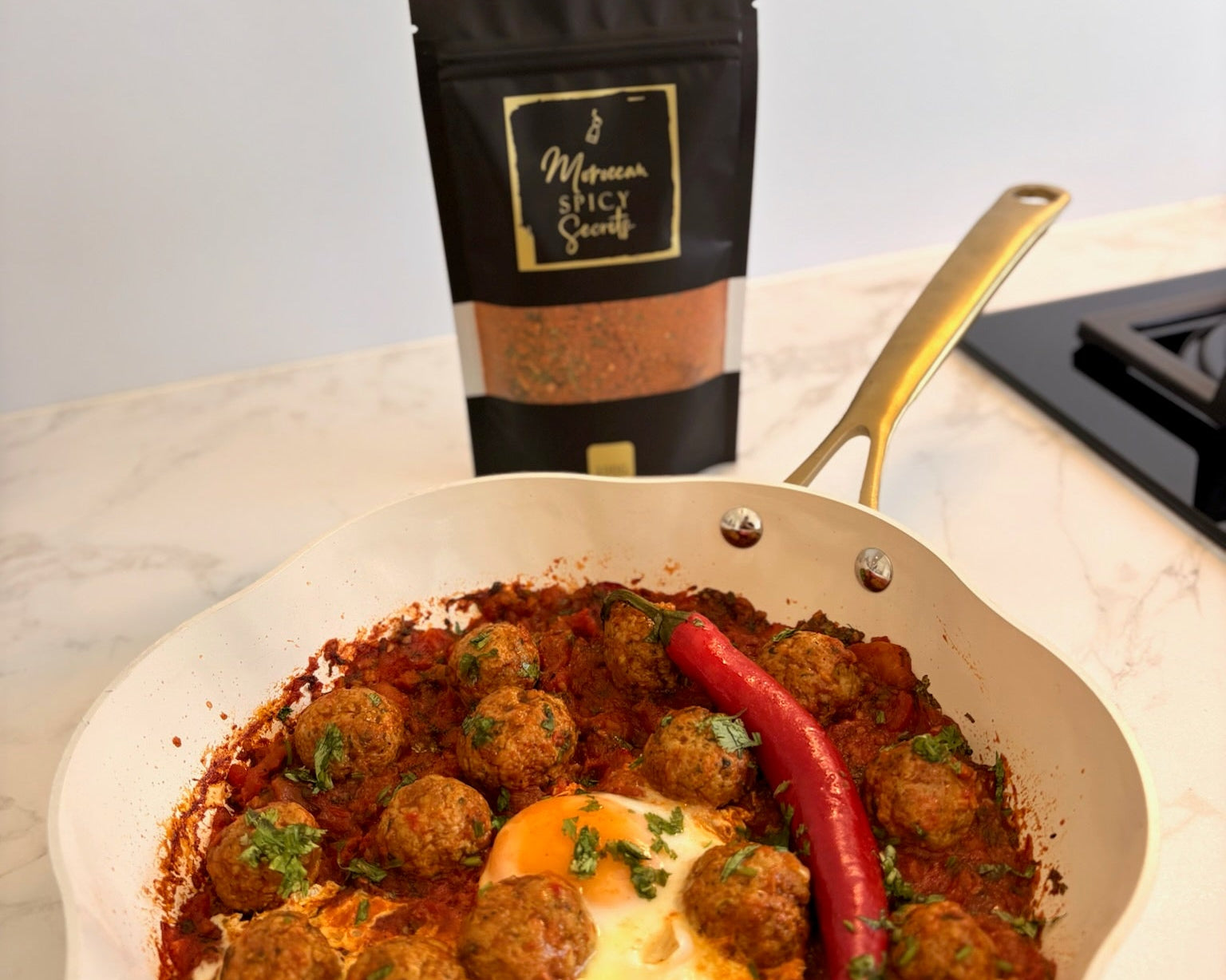 Tajine kefta uit de pan van Moroccan Spicy Secrets