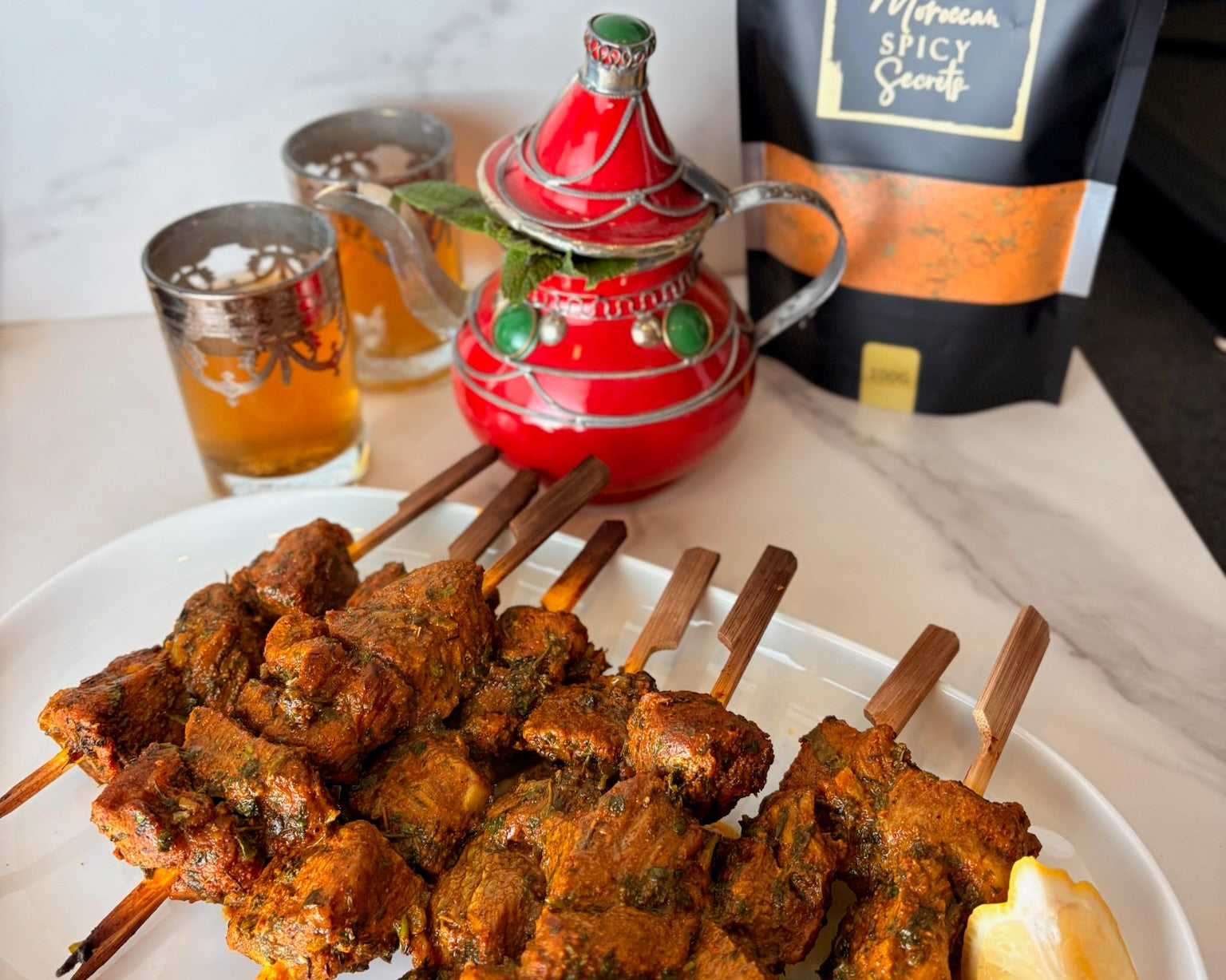 Marokkaanse brochettes uit de oven | sappige vleesspiezen