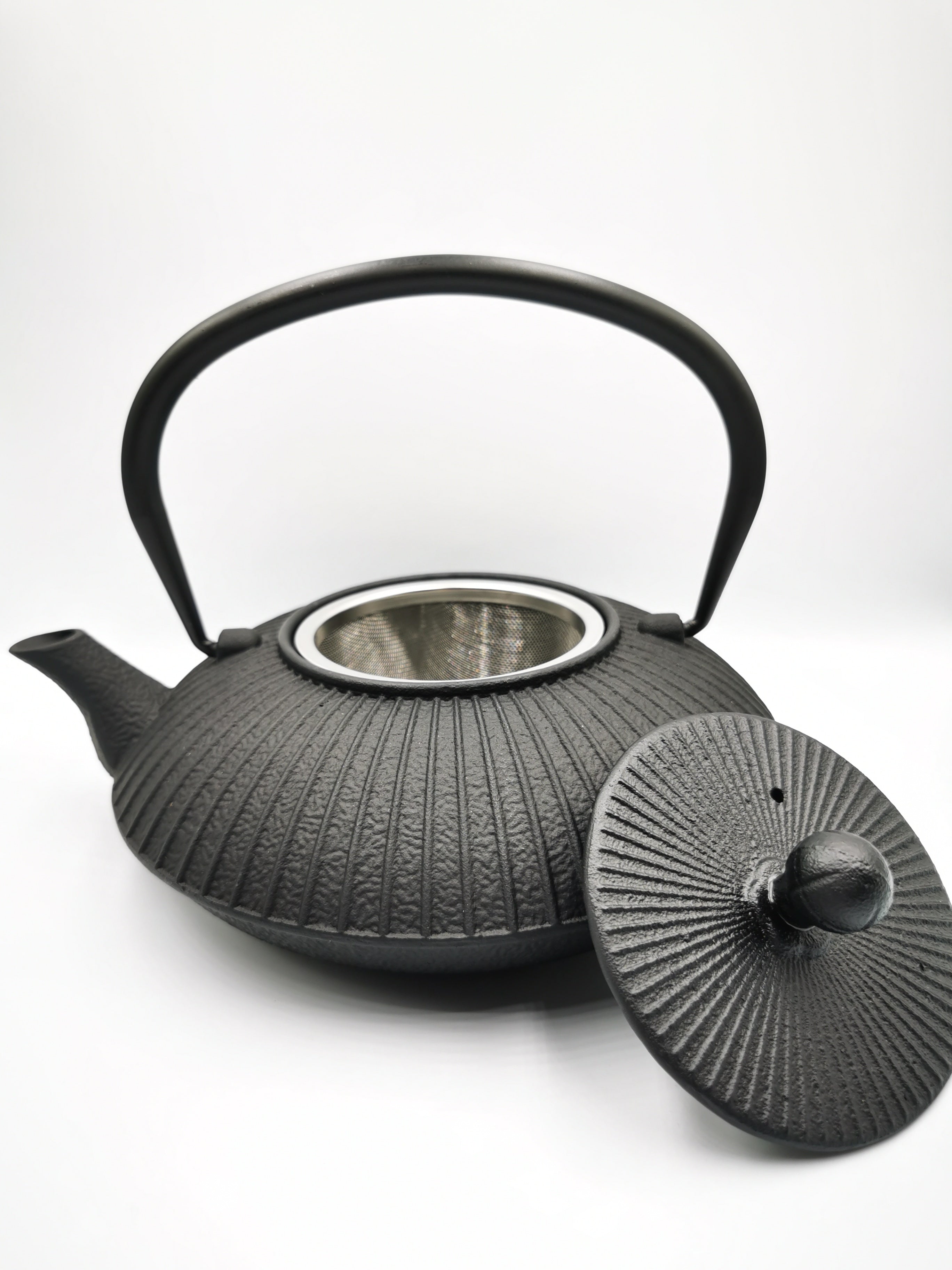 Black teapot 0.8 L