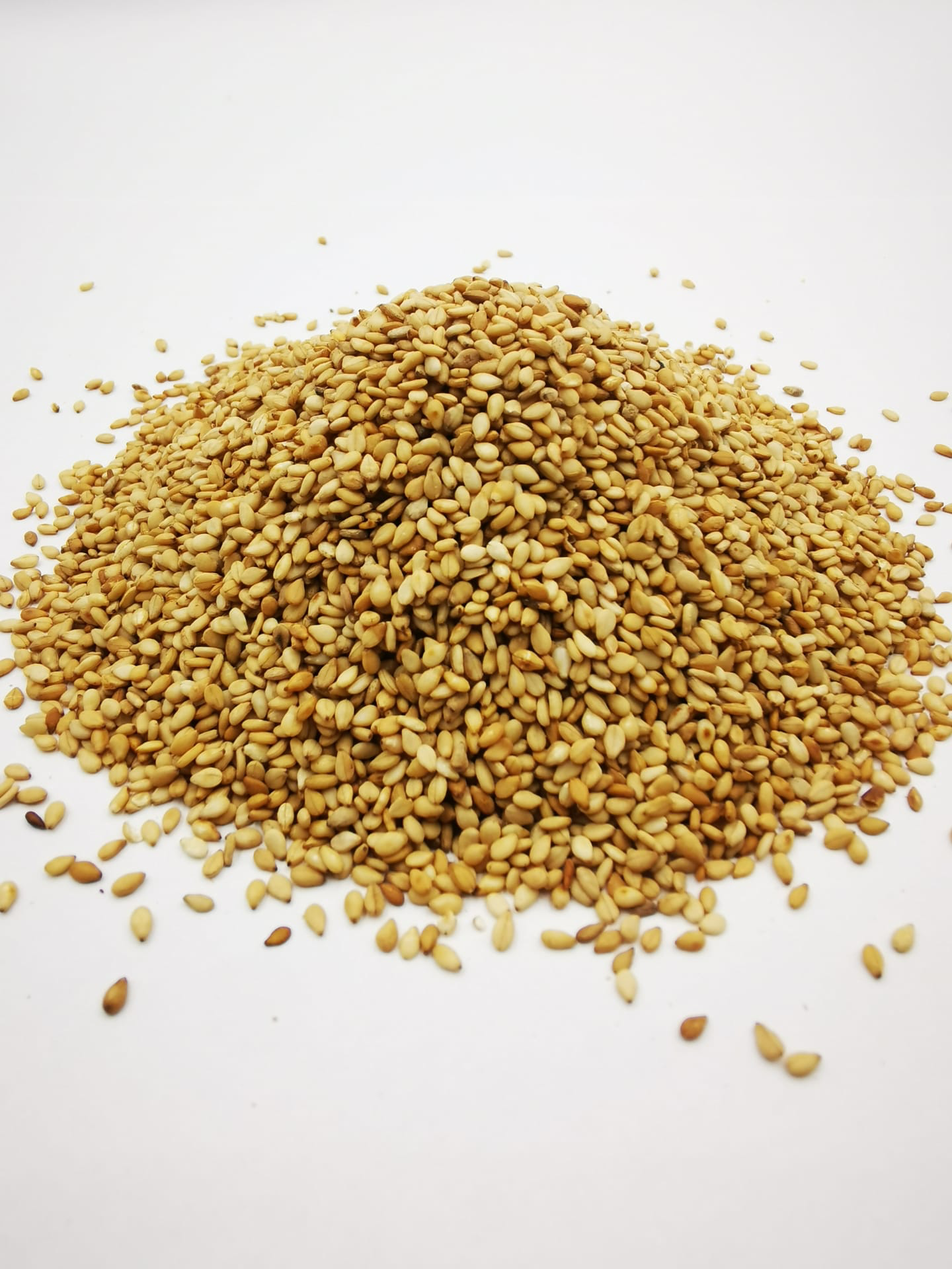 Roasted sesame seeds